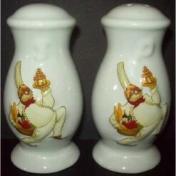 Disney Salt And Pepper Shakers - Epcot Food And Wine Festival - 2010