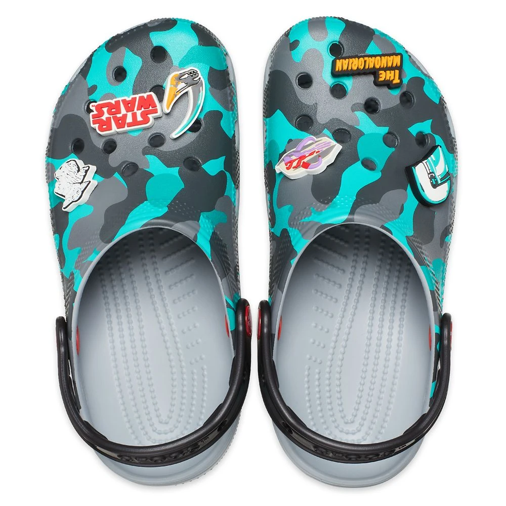 Disney Adult Crocs - Star Wars The Mandalorian - Camouflage - Image 2